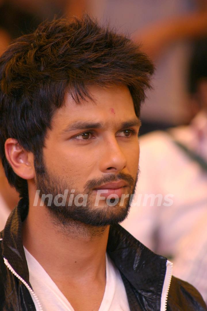 Bollywood actor Shahid Kapoor visited his old school &quot;Gyan Bharti&quot; in New Delhi 14 April 2010 to promote his film &quot;Paathshala&quot; and revive his childhood memories