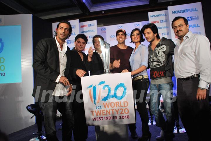 Arjun Rampal, Sajid Khan, Akshay Kumar, Lara Dutta and Ritesh Deshmukh grace Housefull - ICC 20-20 worldcup media meet at Taj Lands End, Bandra in Mumbai on Wednesday Evening