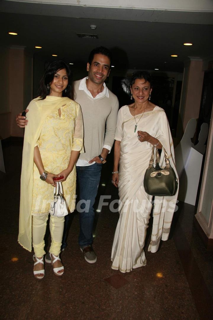 Tanuja, Rinkee and Tushar at Dignity Film festival at Ravindra Natya Mandir