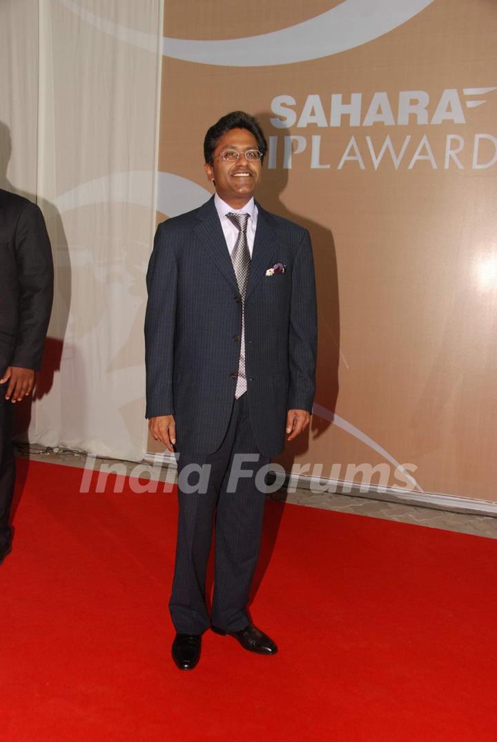 Lalit Modi at IPL Awards red carpet in Grand Haytt Hotel on 23rd April 2010