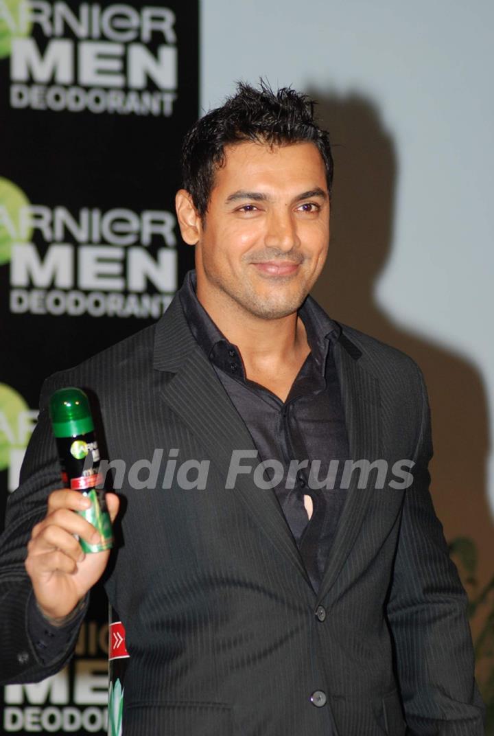 John Abraham launches new DEO from Garnier at Taj Land''s End