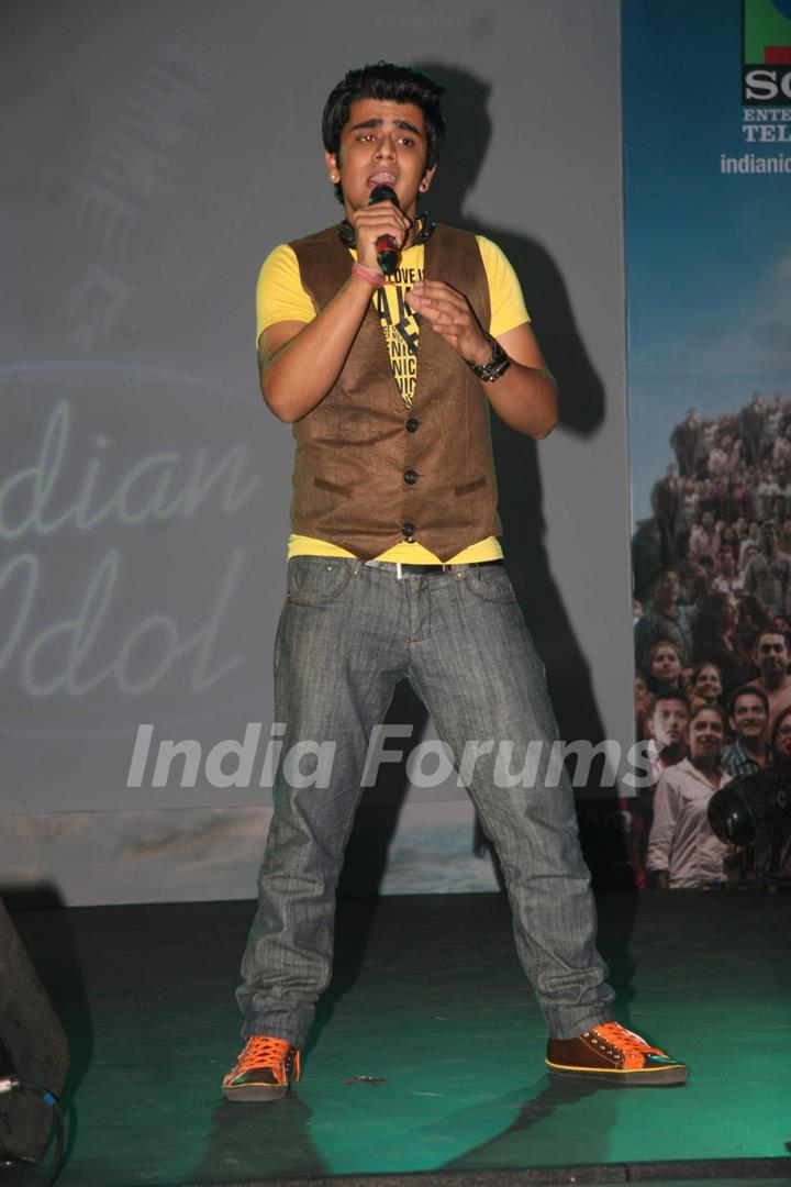 A participant at the press meet of reality singing show &quot;Indian Idol&quot; at ITC Grand Maratha