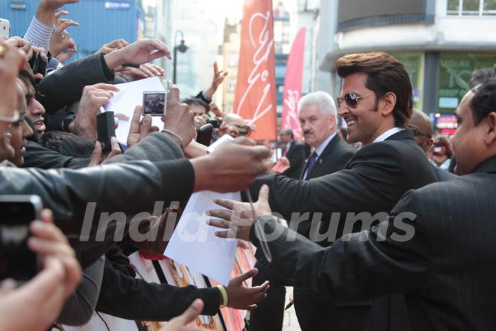 Hrithik Roshan greets fans at Odeon Westend in London