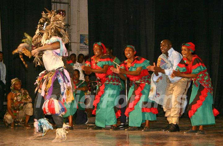 Performance by &quot;Aka Kwacha&quot; national dance troupe from Malawi during the Africa Festival in New Delhi on Wednesday