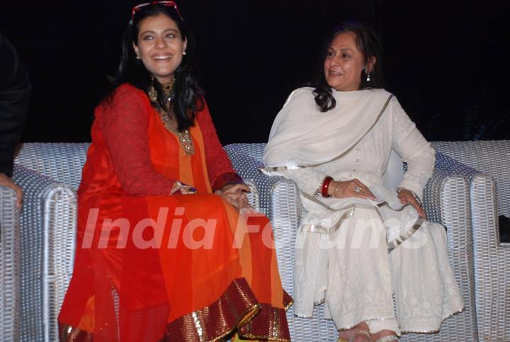 Jaya Bachchan and Kajol at the launch of Gautam Rajadhyaksha''s book ''Chehere'' launch at JW Marriott