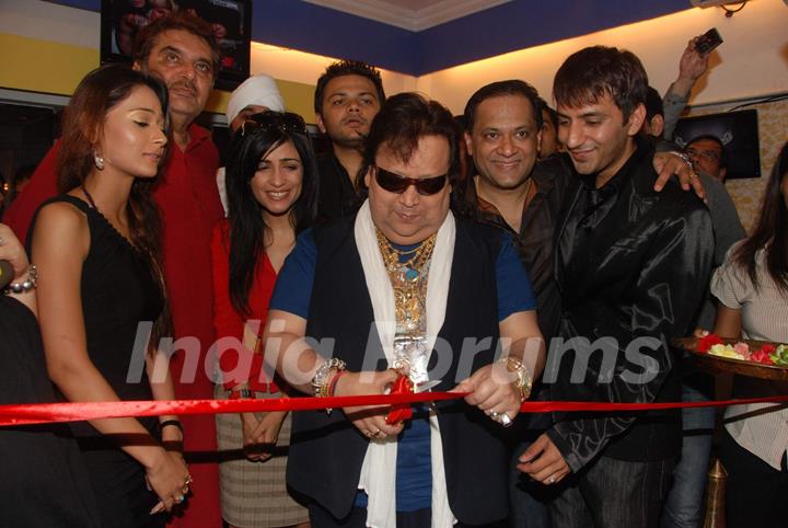 Bappi Lahiri at the launch of Tvam-da Luxury Lounge at Andheri