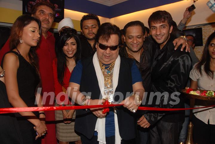 Bappi Lahiri at the launch of Tvam-da Luxury Lounge at Andheri