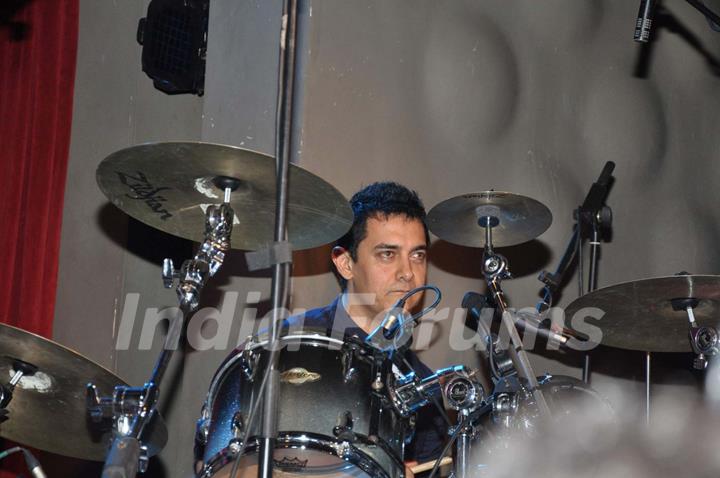 Aamir Khan at Peepli Live music launch