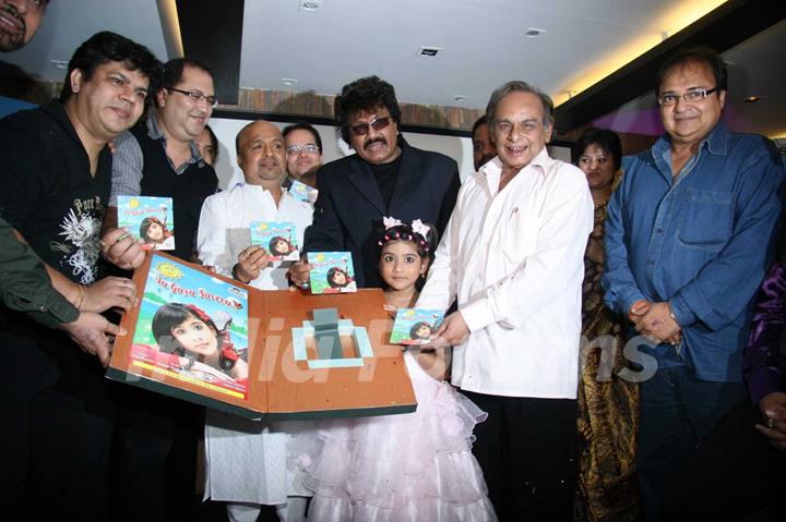 Celebs at Yuvika Chaudhry at Aasthajita album launch at D Ultimate Club