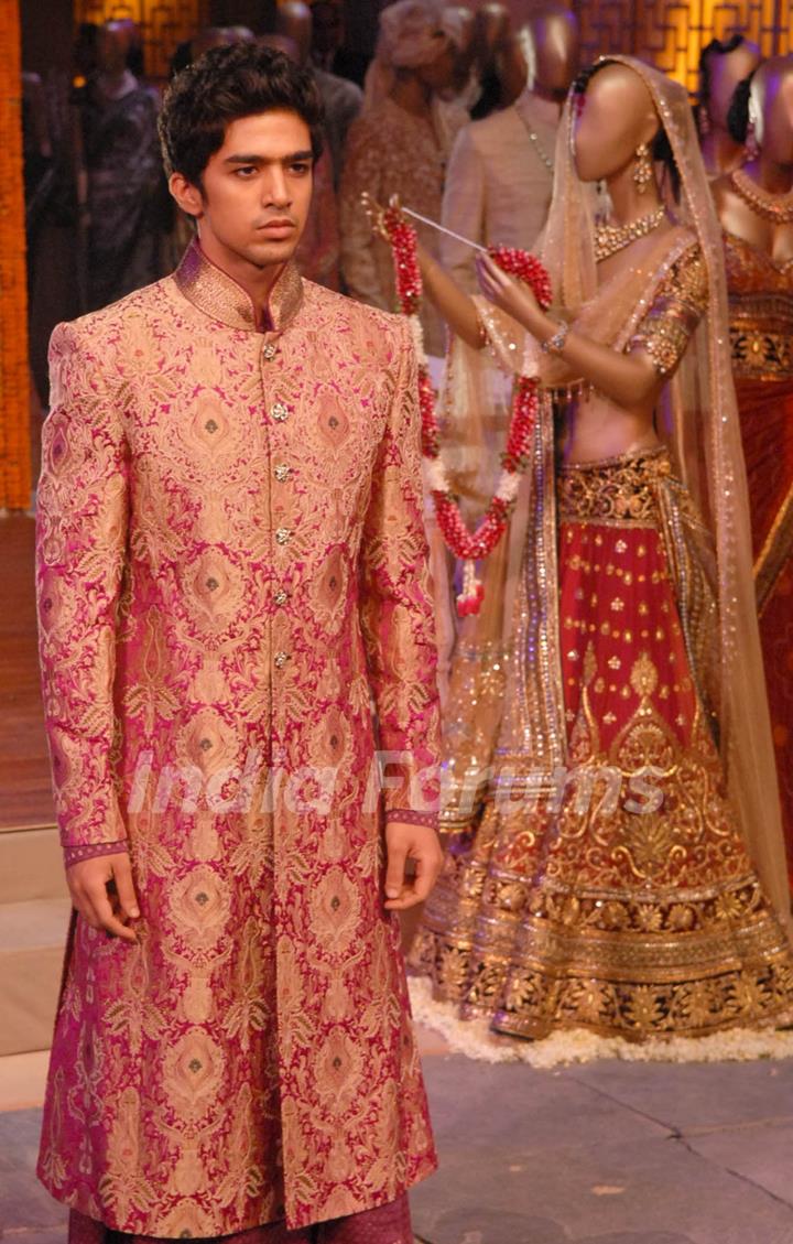 A Model at the designer Tarun Tahiliani''s Bridal Exposition in New Delhi on Saturday 24 July 2010