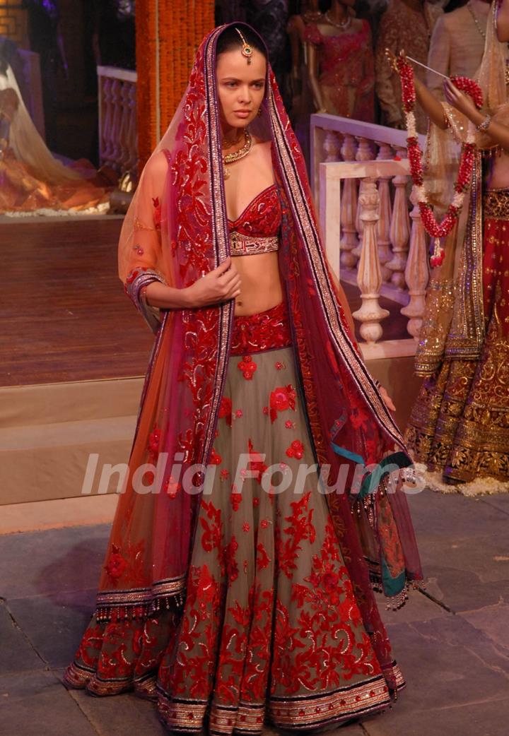 A Model at the designer Tarun Tahiliani''s Bridal Exposition in New Delhi on Saturday 24 July 2010