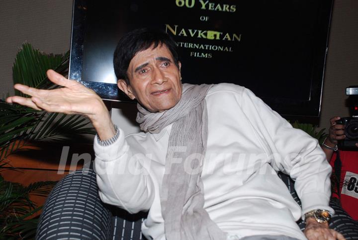 Dev Anand at the Charge-sheet film press meet