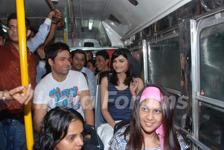 Emran Hashmi and Prachi Desai travel by bus to promote their film