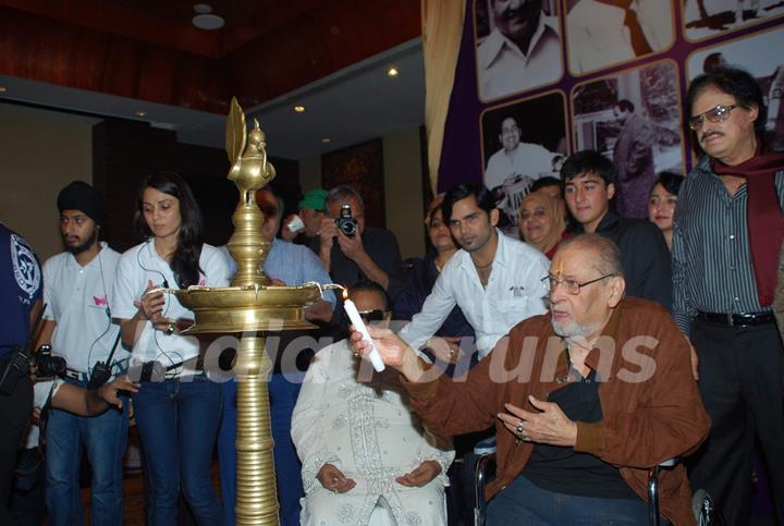 Shammi Kapoor and Sanjay Khan at Rafi music academy launch at Novotel