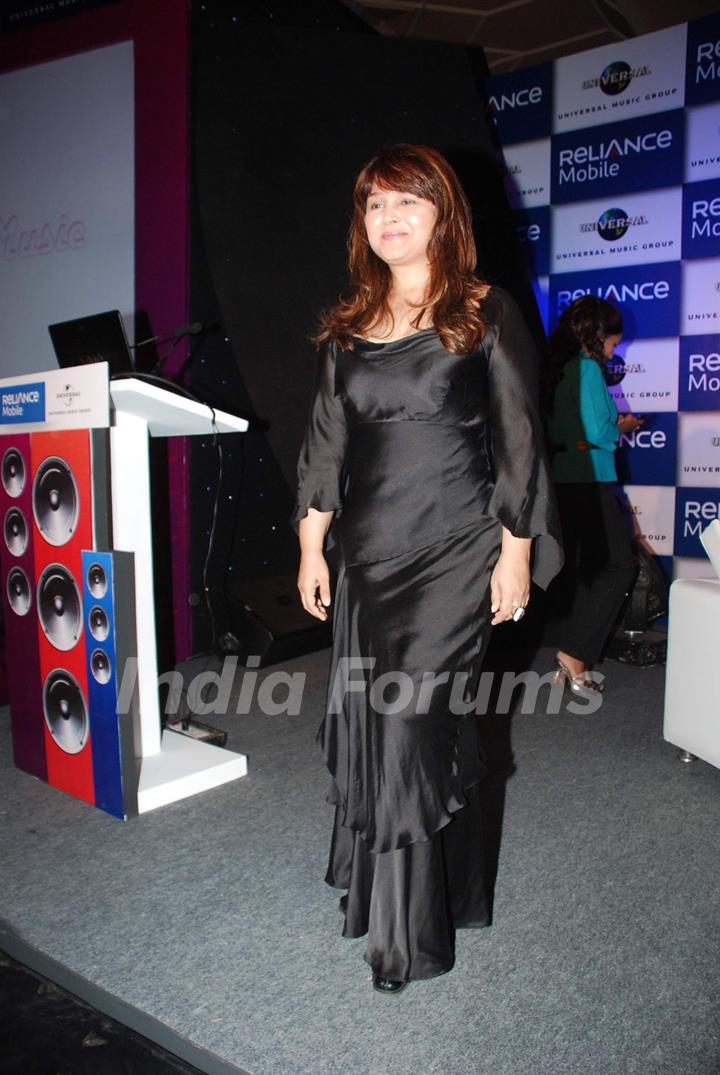 Alisha at Reliance Mobile 3G tie up with Universal Music at Trident