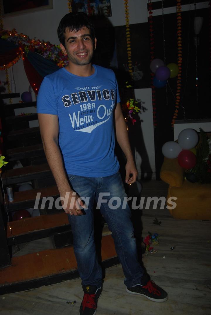 Jay Bhanushali at Sara Khan birthday bash