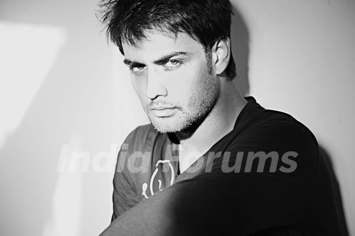 Vivian Dsena