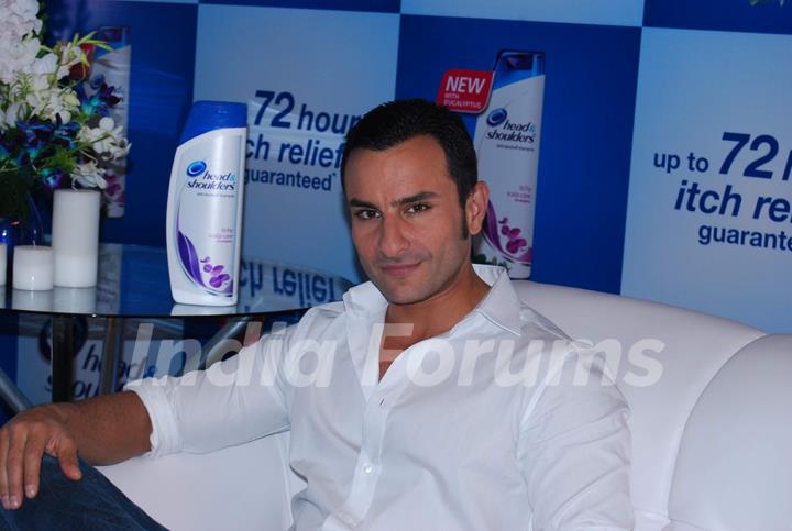 Saif Ali Khan at a promotional Head and Shoulders Event