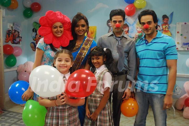 Still from tv show Bidaai