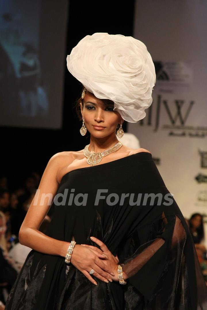 Model on the ramp at Surana show at the India International Jewellery Week on Day 4