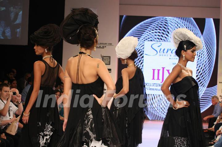 Models on the ramp at Surana show at the India International Jewellery Week on Day 4