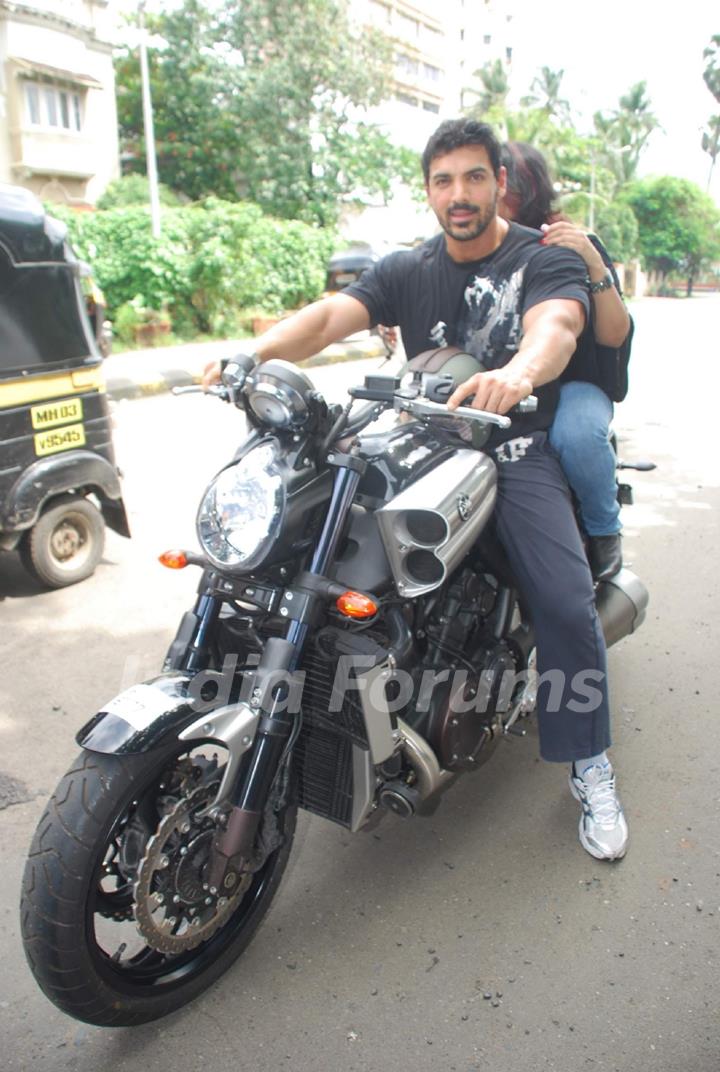 John takes a bike ride with RJ Malishka at Bandra