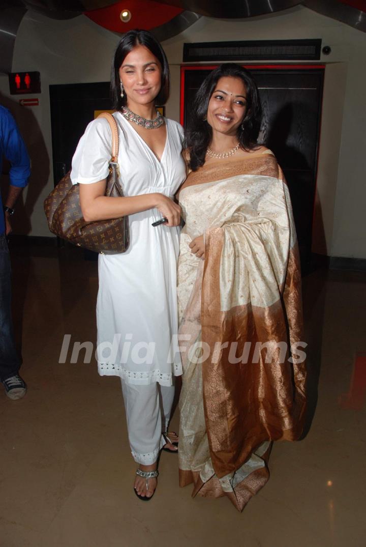 Lara Dutta and Swati Sen at Antardwand premiere at PVR