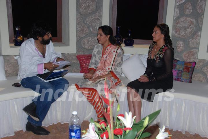 Hema Malini and Esha Deol on the sets of Tell Me O Khuda at Filmcity