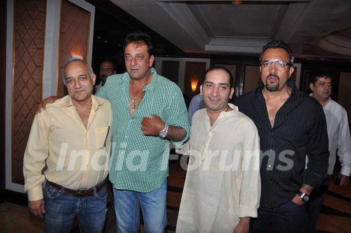 Sanjay Dutt grace Knockout-Iftaar party