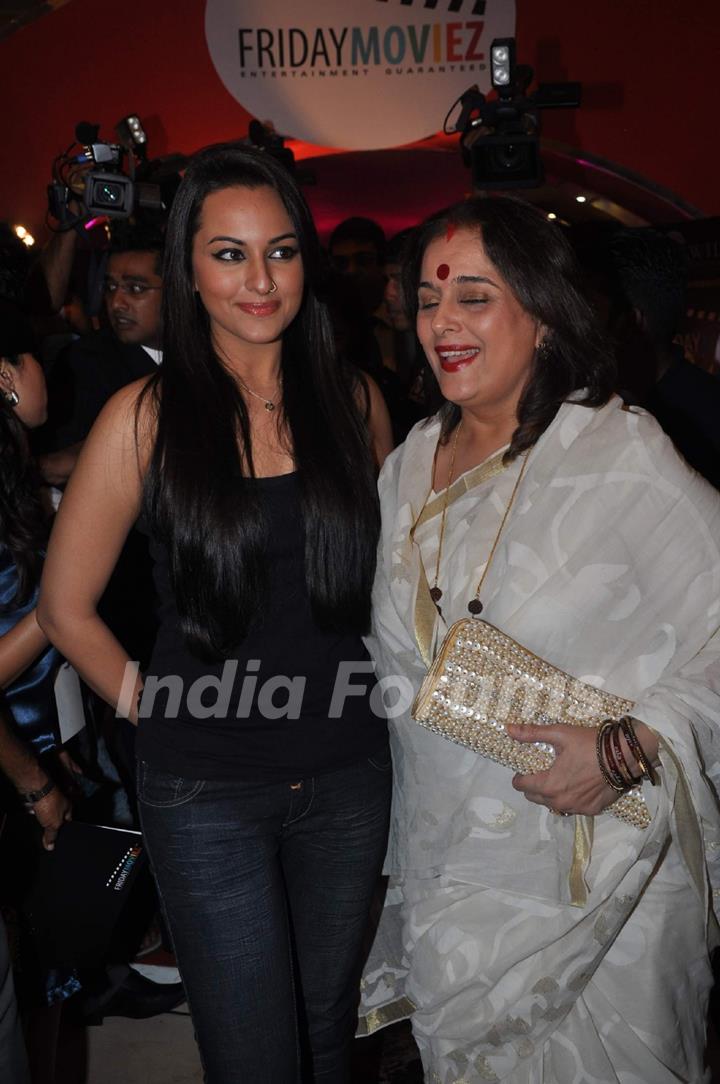 Sonakshi Sinha with mother Poonam at Fridaymoviezcom website launch at JW Marriott, Juhu in Mumbai on Friday Night