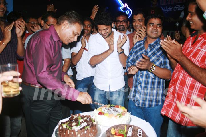 B.P. Sir cutting Aahat Cake