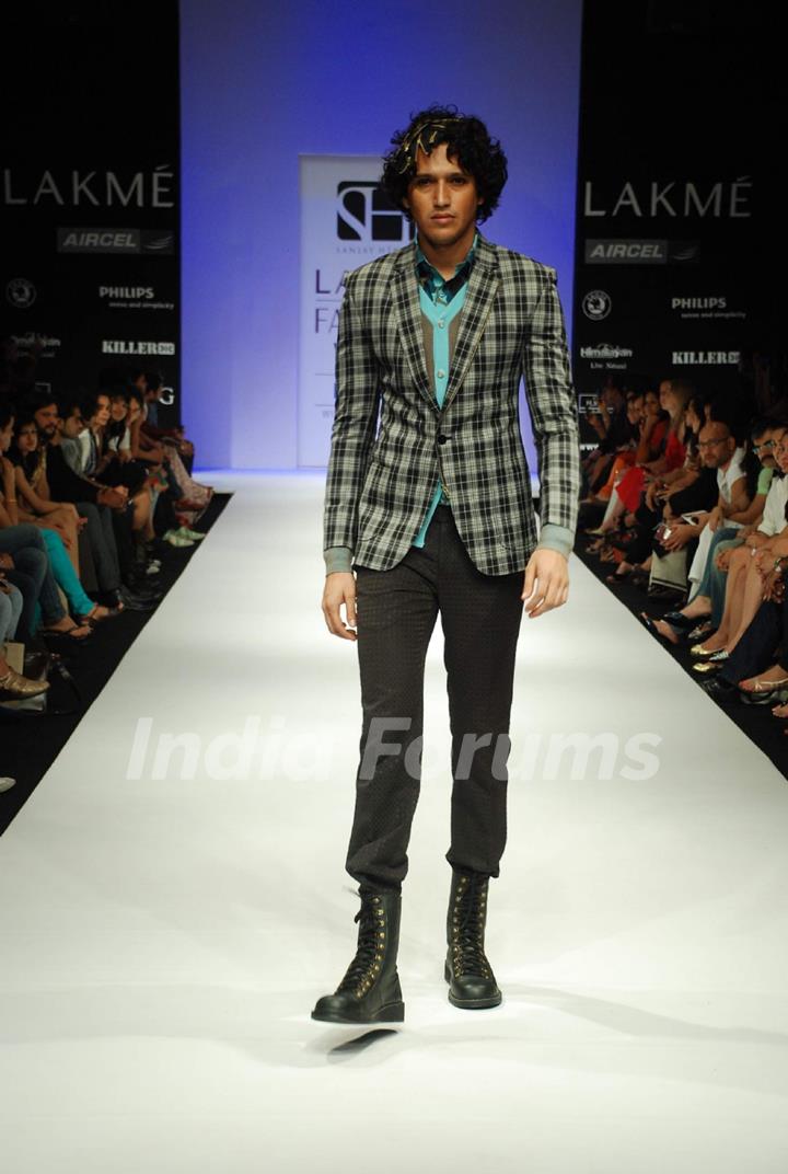 A model on the ramp for Sanjay Hingu's creation at the Lakme Fashion Week