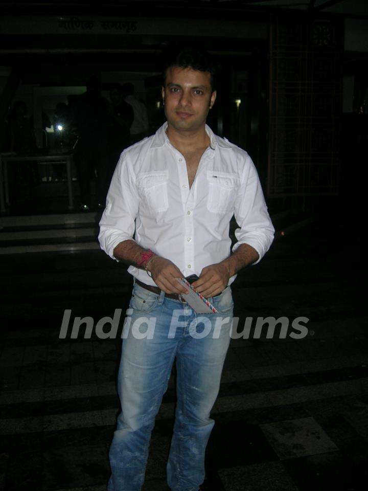 Nakul Vaid in Karan Mehra and Nisha Rawal play’s premiere