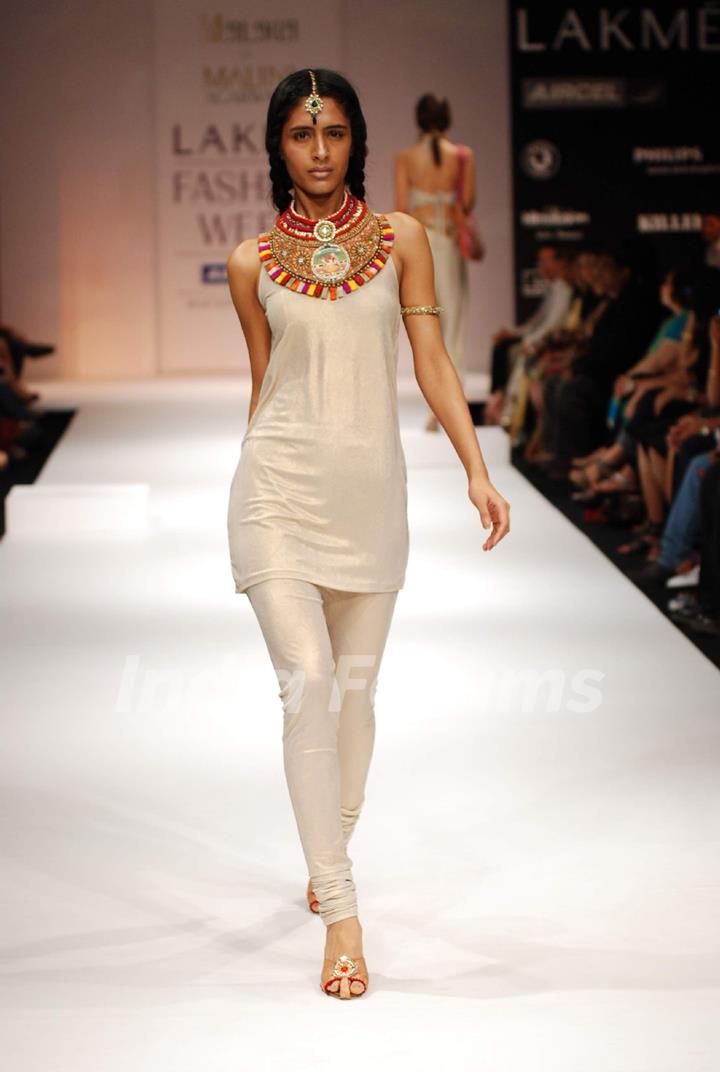 Model walks the ramp at Malaga show for Lakme Fashion Week