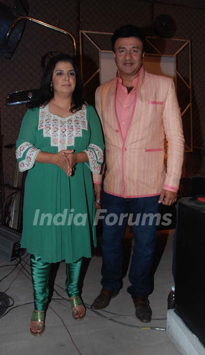 Farah Khan and Anu Malik on the sets of entertainment ke liye kuch bhi karega at Film City