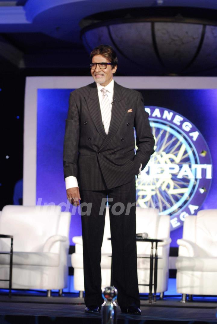 KBC 4 press meet with Big B at JW Marriott