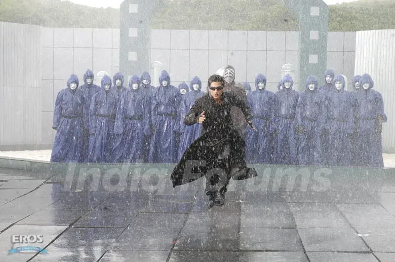 Shahrukh Khan in Billu Barber