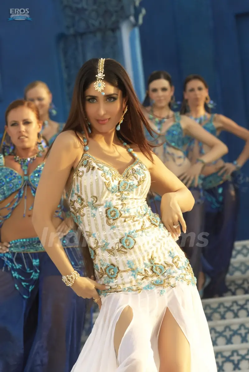 Kareena looking awesome in white