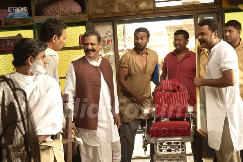 Ompuri impressing Irfan Khan