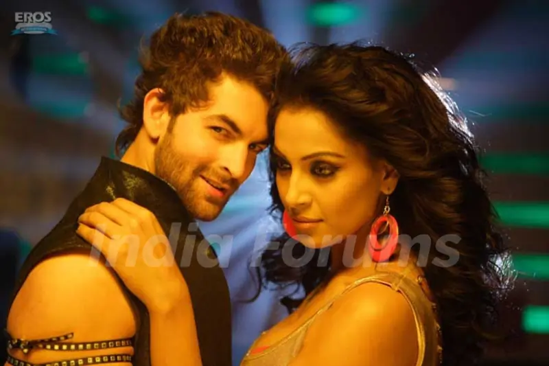 Neil with Bipasha in Aa Dekhen Zara