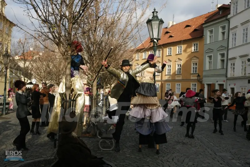 Abhishek entertaining himself