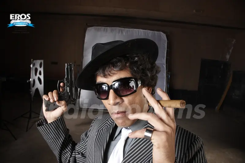 Vrajesh Hirjee in One Two Three