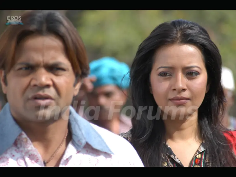 Reema Sen looking to Rajpal Yadav