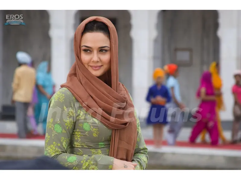 Preity Zinta  looking sweet