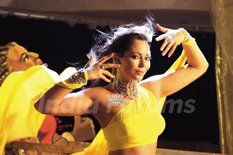 Tania Zaetta looking gorgeous