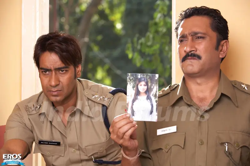 Ajay and Mukesh inquiring for Ayesha