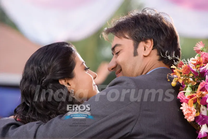 Kajol and Ajay Devgan loving scene