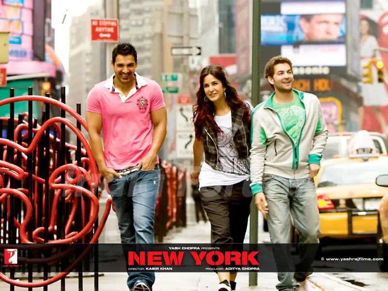 John Abraham, Katrina Kaif and  Neil Nitin walking on the footpath