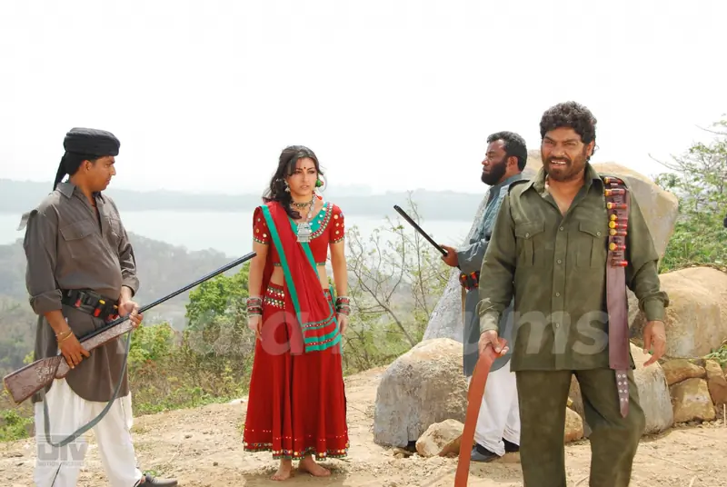 Johny Lever torching Soha Ali Khan