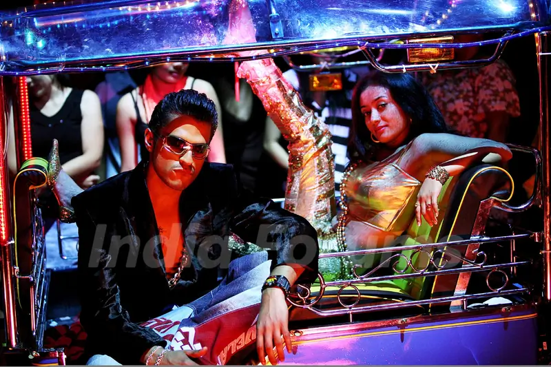 Aquib Afzal with hot lady